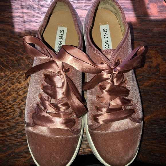 steve madden tennis shoes pink
